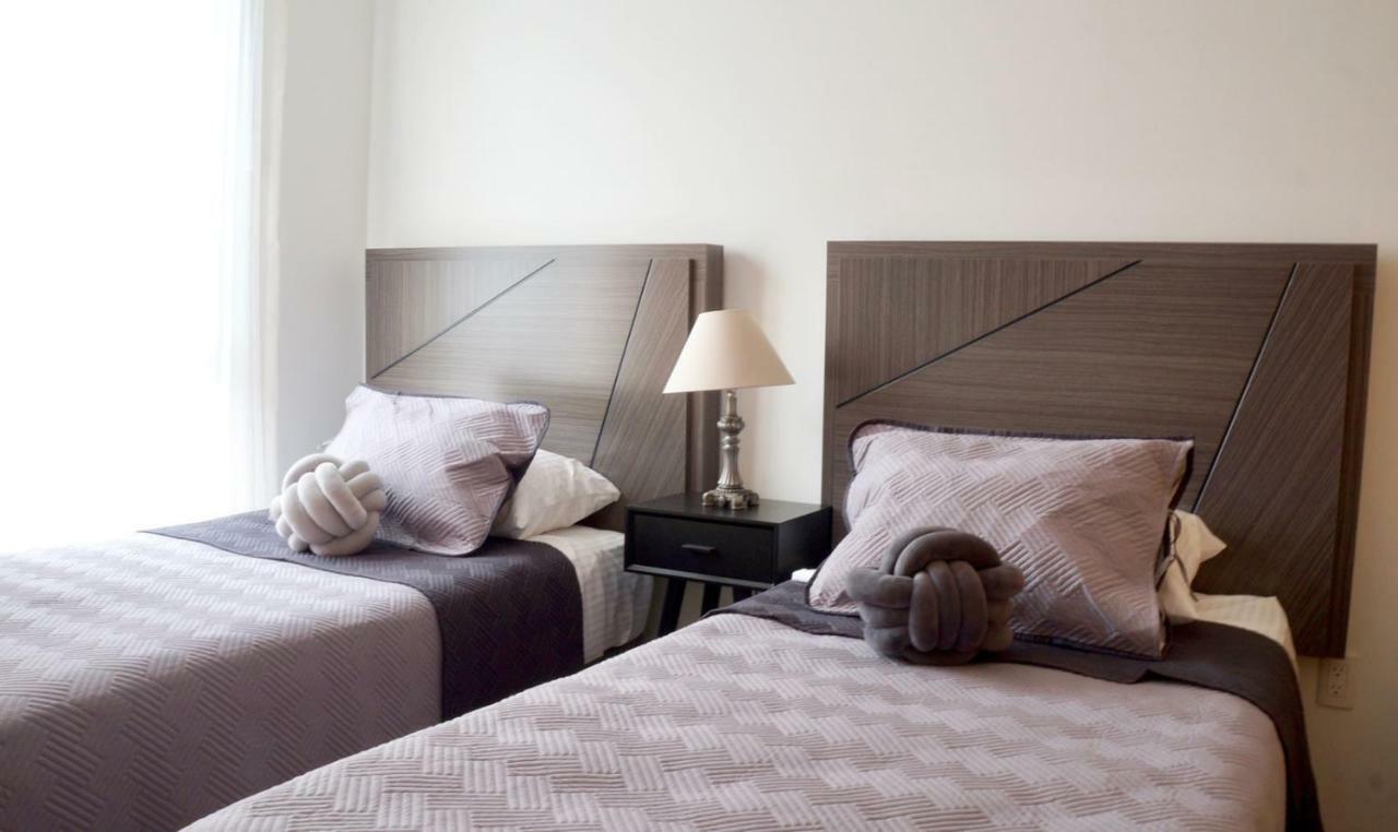 Metropolitan Suites Zapopan Bagian luar foto