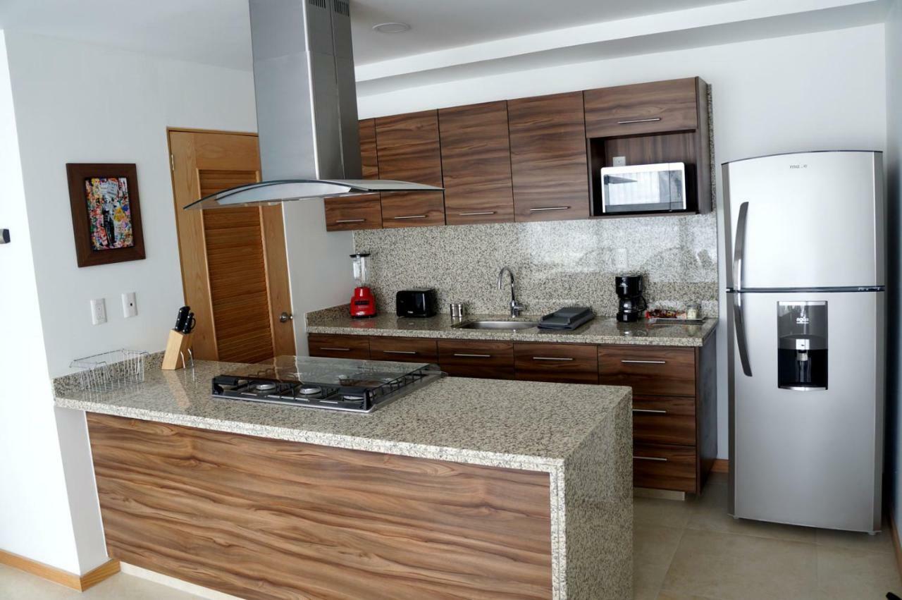 Metropolitan Suites Zapopan Bagian luar foto