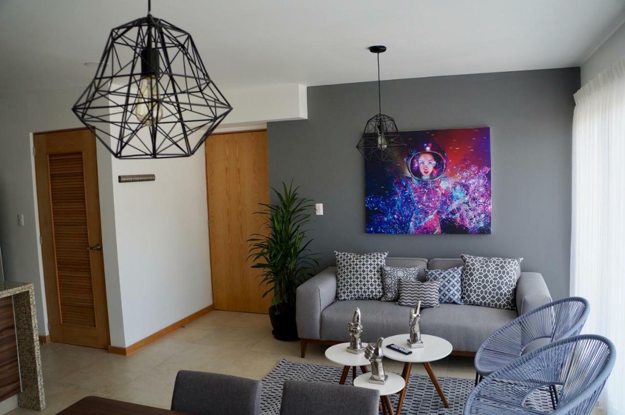 Metropolitan Suites Zapopan Bagian luar foto