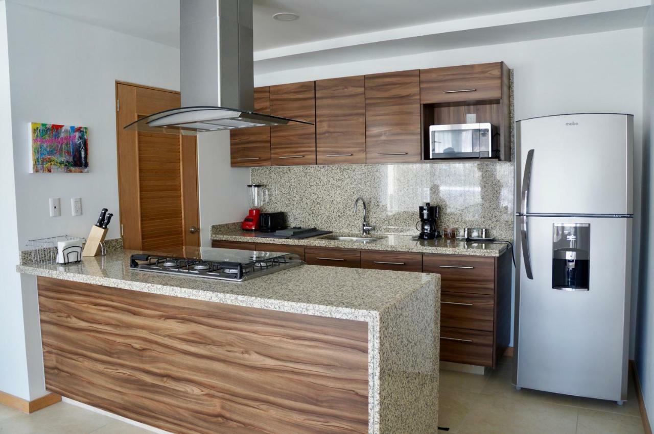 Metropolitan Suites Zapopan Bagian luar foto