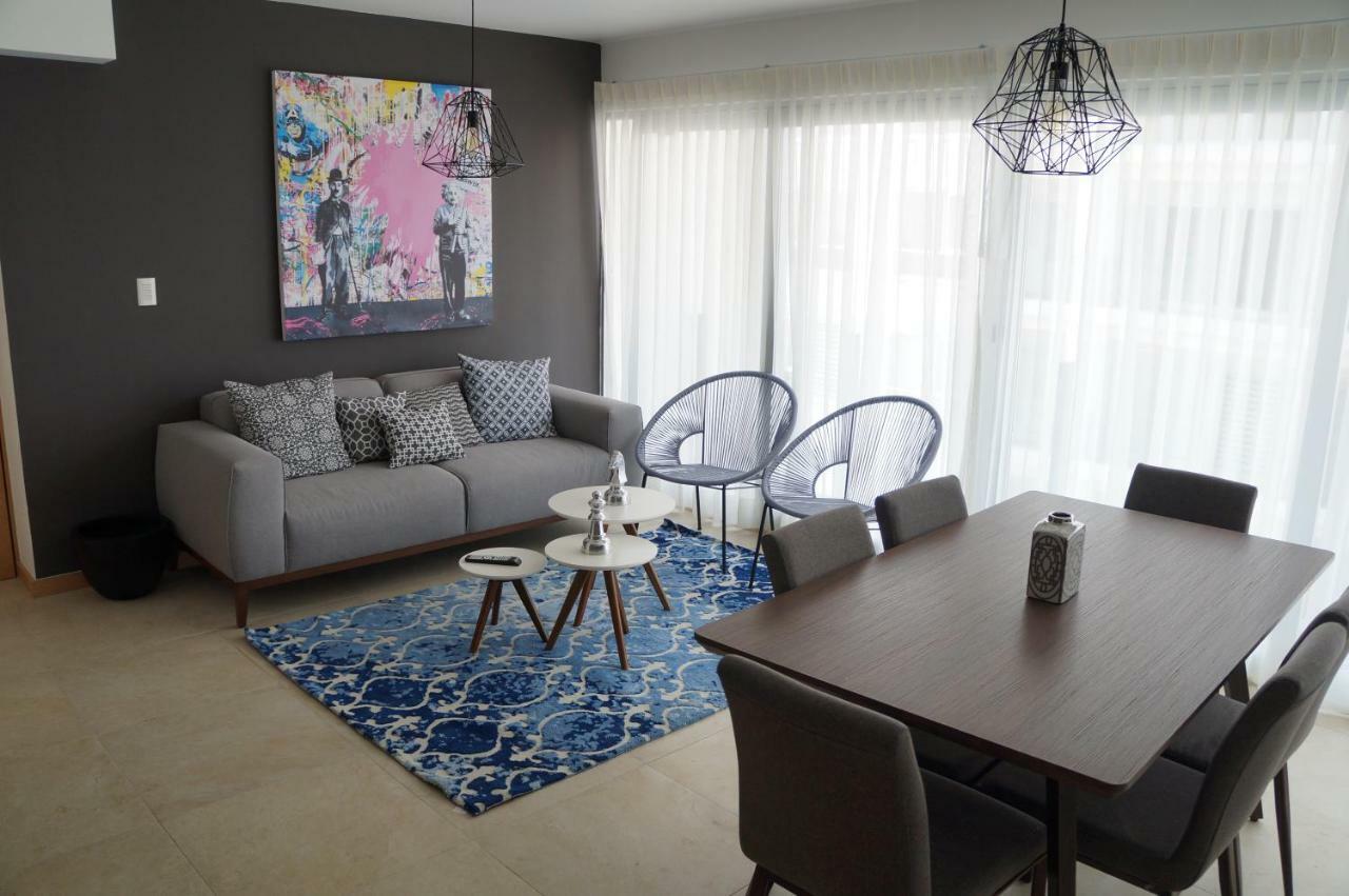 Metropolitan Suites Zapopan Bagian luar foto